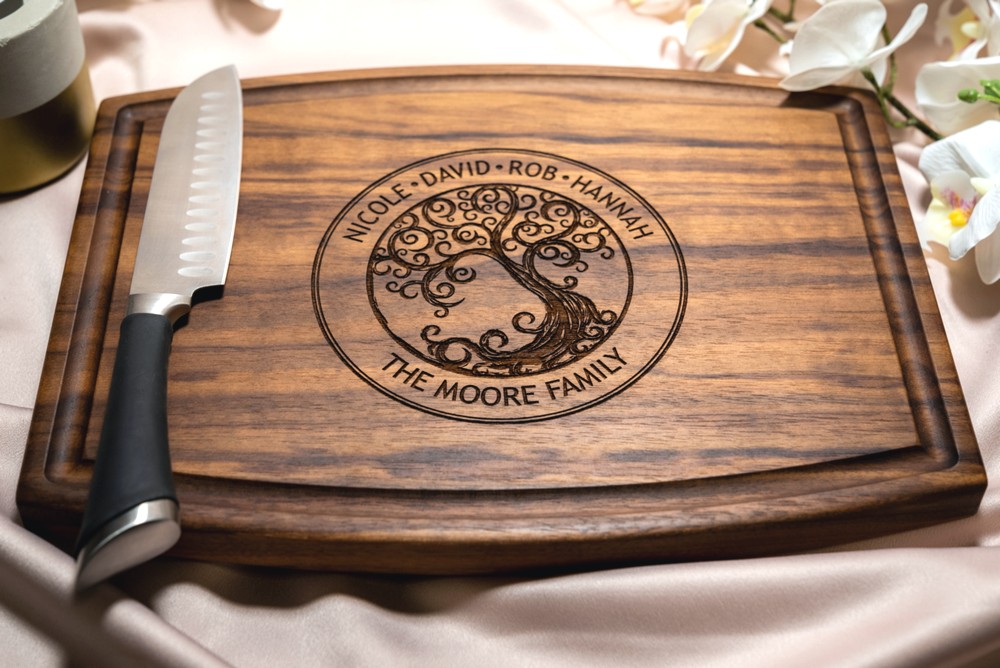 Personalized, Engraved Cutting Board with Natural Family Tree Design for Housewarming or Wedding Gift #025 - Image 4
