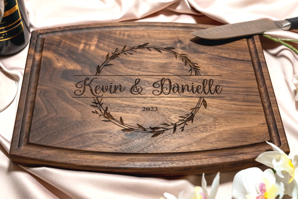 Personalized, Engraved Cutting Board with Natural Wreath Design for Housewarming or Anniversary Gift #040 - Image 9
