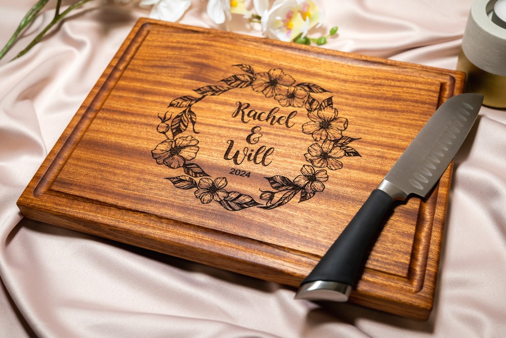Personalized, Engraved Cutting Board with Cute Flower Wreath Design for Anniversary or Wedding gift #089 - Image 8